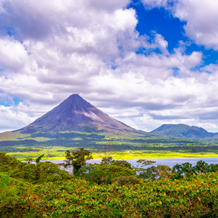 Uitzicht op de Arenal vulkaan in Costa Rica