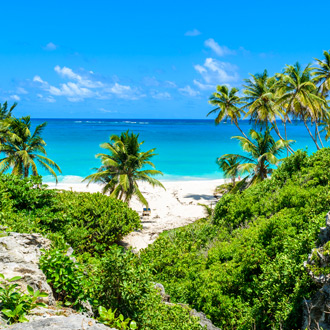 Uitzicht op het strand van Bottom Bay op Barbados