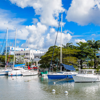 Haven in Bridgetown Barbados met boten