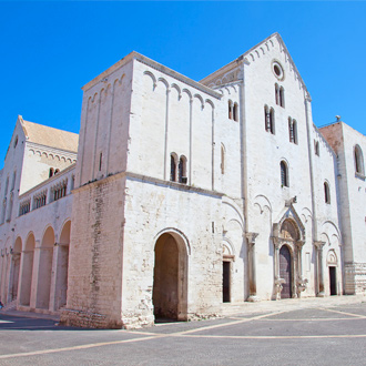 De basiliek van Sint-Nicolaas in Bari, Italie