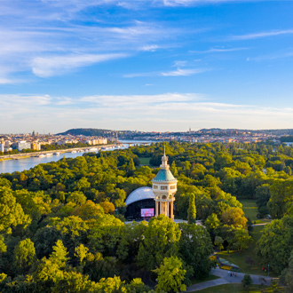 Margaret-Eiland-uitzicht-met-een-drone-in-Budapest-Hongarije