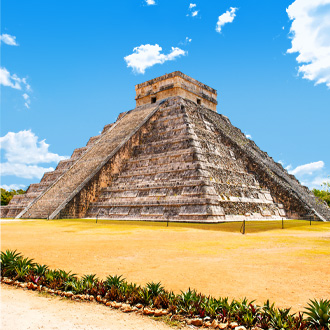 De oude Mayan piramide Chichen Itza Yucatan aan de Riviera Maya