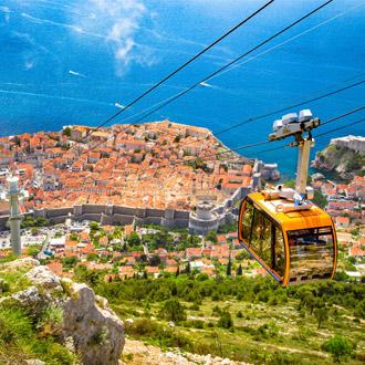 Uitzicht vanaf kabelbaan op Dubrovnik