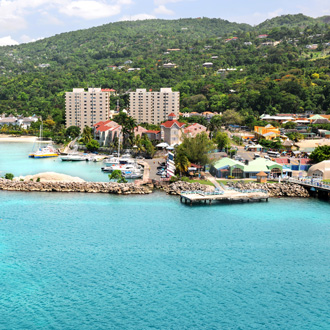 Luchtfoto van Ocho Rios, Jamaica