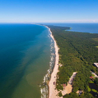 De kustlijn in Litouwen