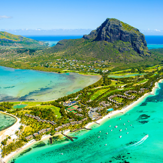Luchtfoto van Mauritius en het beroemde Morne Brabant