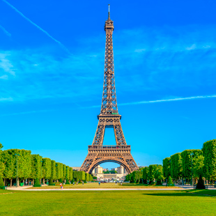 De Eiffeltoren in Parijs in Ile de France