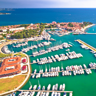 De haven van Novigrad, Istrië, Kroatië