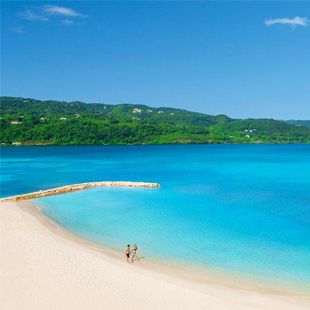 Tropisch strand Noordkant Jamaica