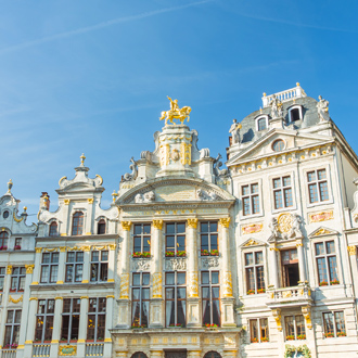 Gildehuizen met gouden details in Brussel, Belgie