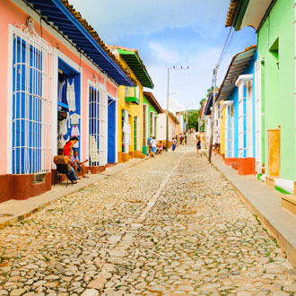 Kleurrijk straatje Midden Cuba
