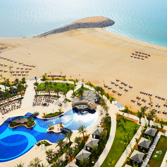 strand-van-luxehotel-in-Ras-al-Khaiman