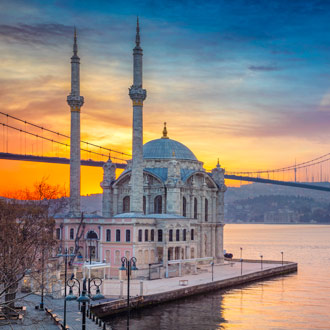 Zonsopgang in Istanbul bij de moskee