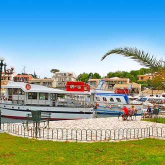 Haventje van Acharavi op Corfu