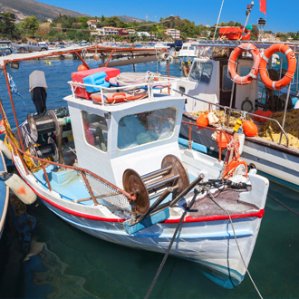 Vissersbootje in Agios Sostis 