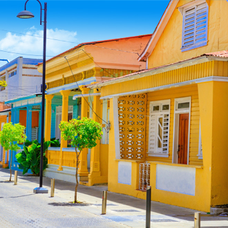 Gekleurde huisjes in de Dominicaanse Republiek