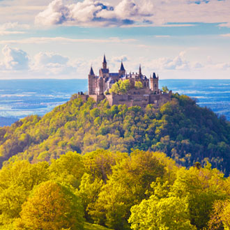 Hohenzollern Kasteel op berg Stuttgart