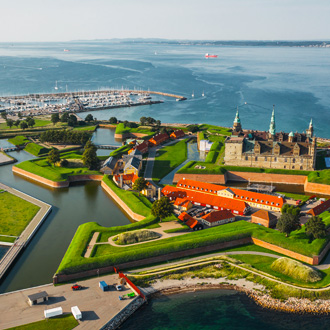Luchtfoto van het oude kasteel Kronborg Helsingoer, Denemarken