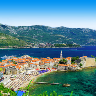 Uitzicht op de stad Budva in Montenegro