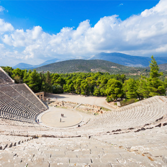 Oude theater van Epidaurus in Peloponnesos