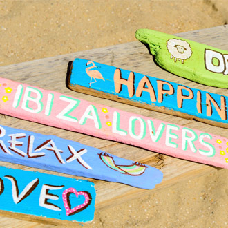Ibiza hippie markt op het strand
