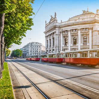 Retro tram in Wenen