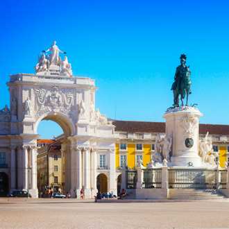 Rua Augusta Arch en standbeeld van King Joseph I, Lissabon