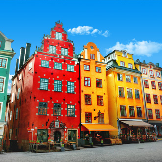 Gekleurde huisjes in de binnenstad van Stockholm
