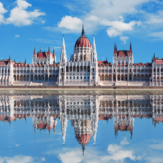 Parlementshuis-weerspiegeling-Budapest