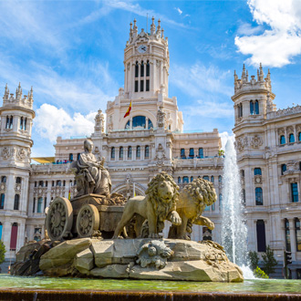 Cibeles fontein op het Plaza de Cibeles in Madrid, Spanje