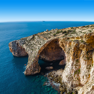 Blue Grotto kalksteenboog op het eiland Malta