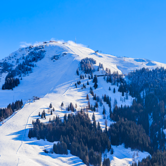 De skiberg Hohe Salve met sneeuw in de winter Soll, Tirol, Oostenrijk