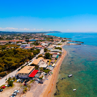 <p>Strand van Agios Georgios South</p>