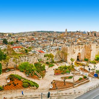 Poort van Damascus en de oude stad van Jeruzalem in Israël