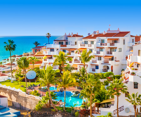 <p>Uitzicht over een hotel in Tenerife</p>