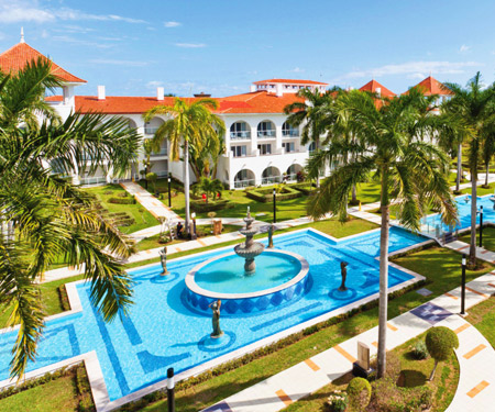 <p>Zwembad bij het hotel RIU Palace in Mexico</p>