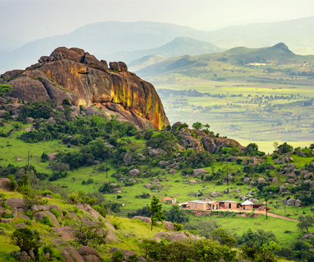 <p>eSwatini, Swaziland groen gebergte met uitzicht</p>