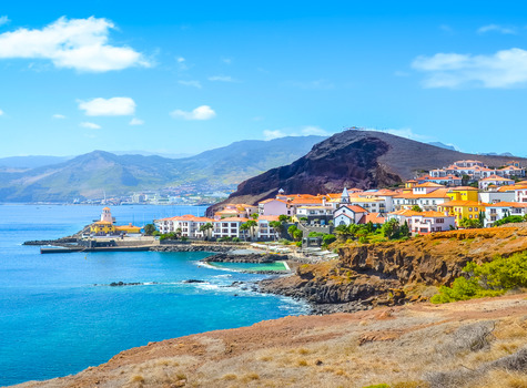 <p>Sfeerbeeld van een dorp op Madeira</p>