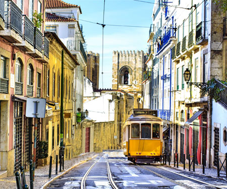 <p>Tram in Lissabon</p>