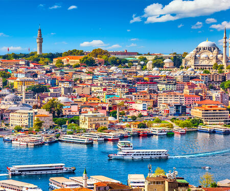 <p>Golden Horn bay in Istanbul</p>