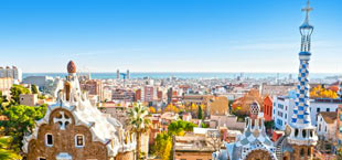 Uitzicht op huizen en gebouwen in de stad Barcelona